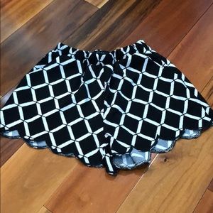 Super cute flowy shorts